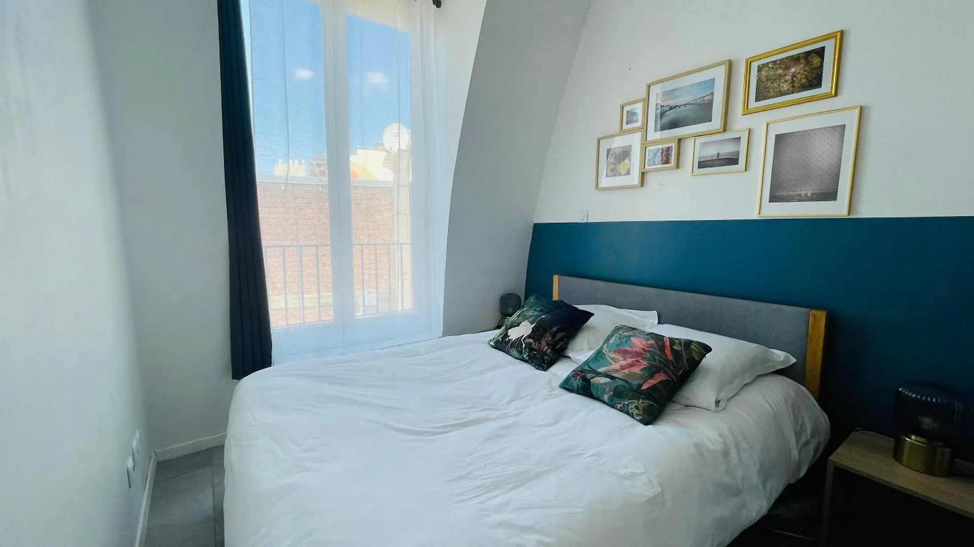 La Gare - Appartement Face A La Gare Plein, Centre contacts